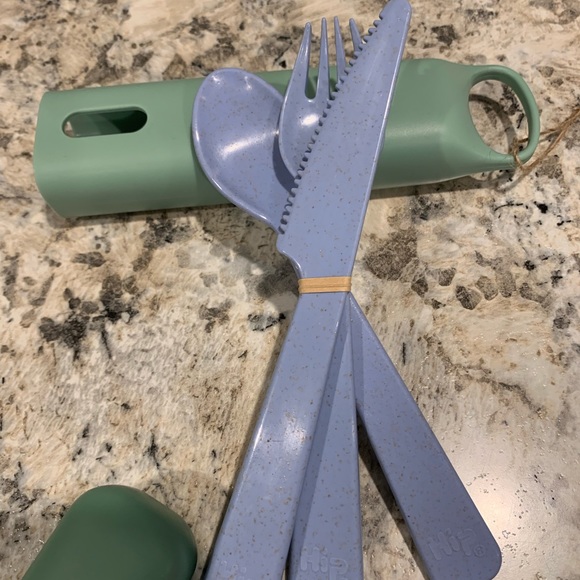 NWT HIP Eco Friendly on the go cutlery set with case! Inc knife, fork and spoon - Picture 5 of 7